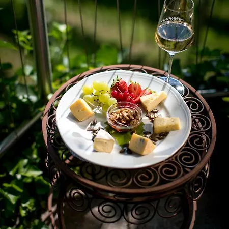 Penzion Familienweingut Oberer Germuth Leutschach