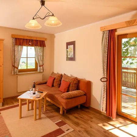 Familienweingut Oberer Germuth Penzion 3*