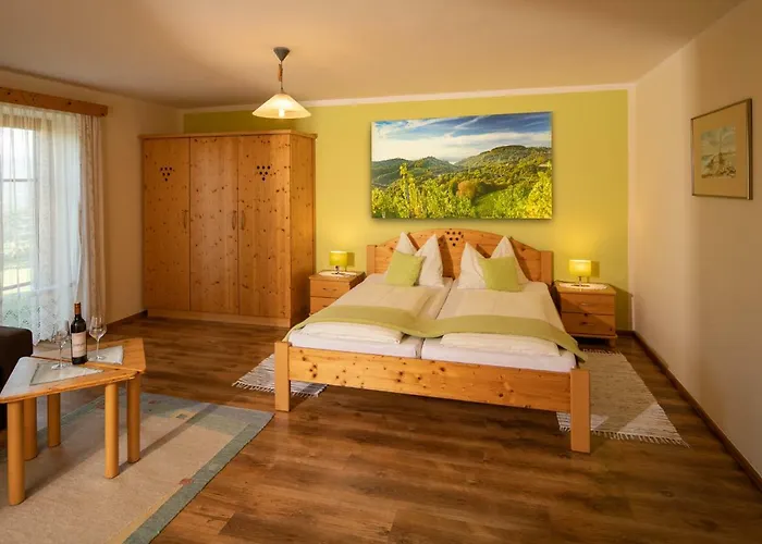 Familienweingut Oberer Germuth Gasthof Leutschach